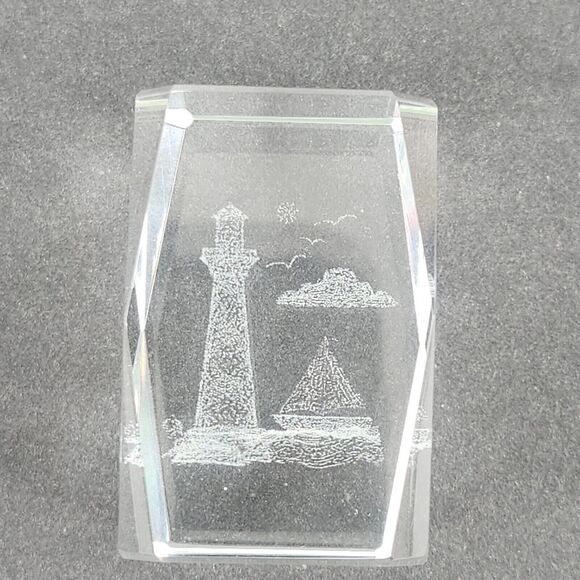 Paperweight‎ Laser Etched Prism Clear Crystal Cube Lighthouse Nautical Seagulls - Picture 2 of 13